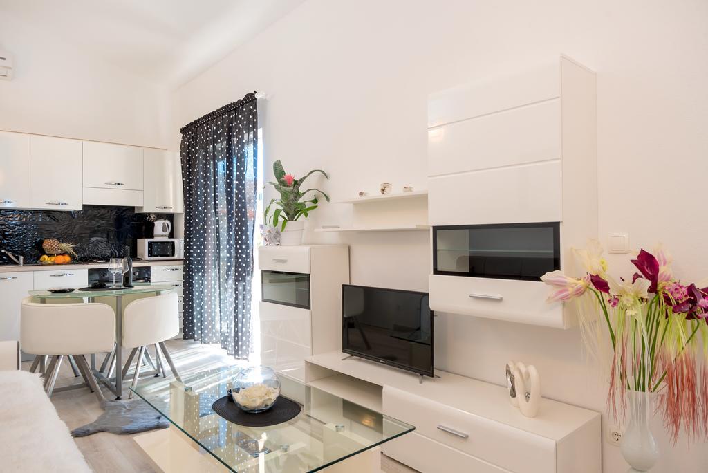 Apartment Antonio Baška Voda المظهر الخارجي الصورة