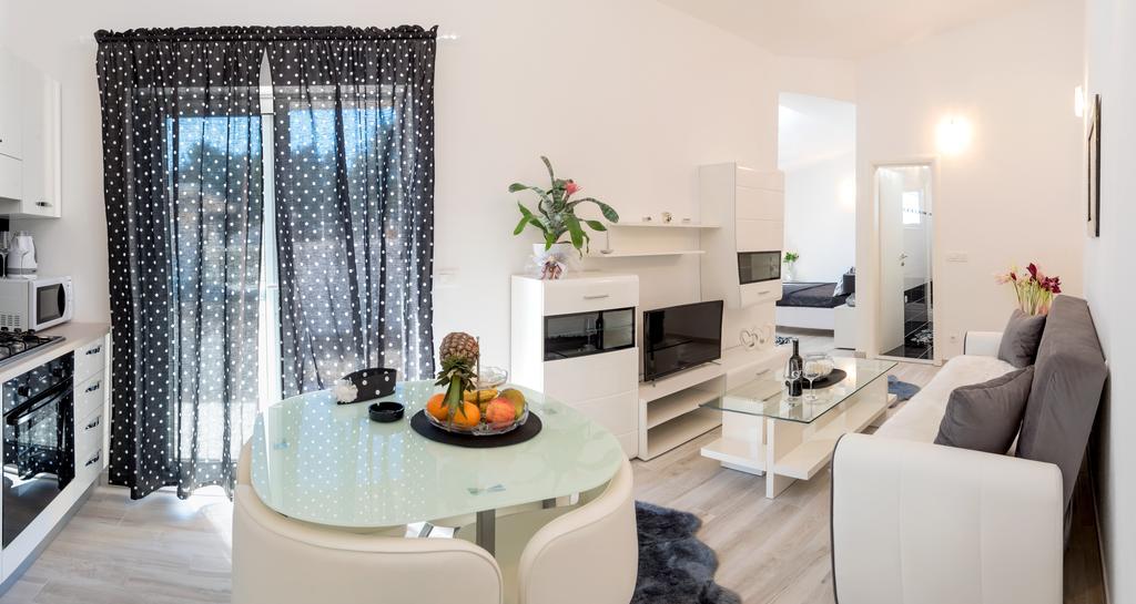 Apartment Antonio Baška Voda المظهر الخارجي الصورة