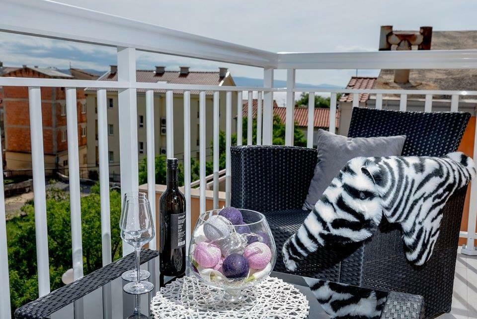 Apartment Antonio Baška Voda المظهر الخارجي الصورة